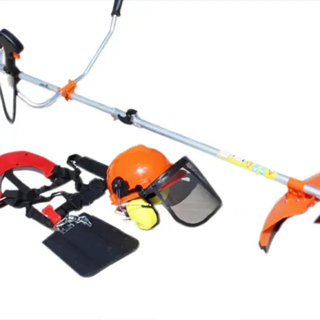 main-view-1-of-motorna-kosa-cupes-prt-s-predpazen-slem-i-samar Моторна коса чупещ прът с предпазен шлем и самар - Image 1