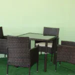 Ратанов комплект от четири фотьойла и маса.