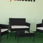 Ратанов комплект от два фотьойола. диван и маса